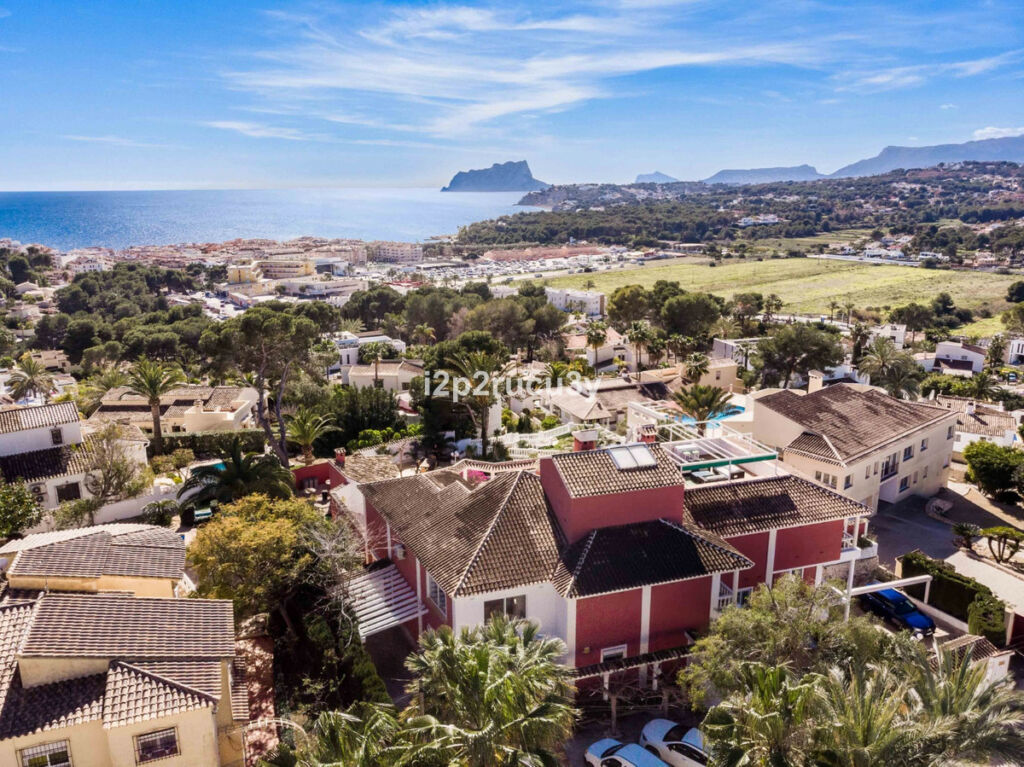Detached Villa Moraira Alicante - image 48