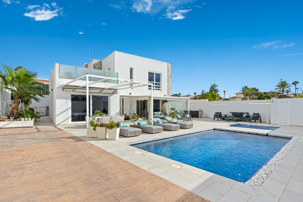 Detached Villa Ciudad Quesada Alicante - image 48