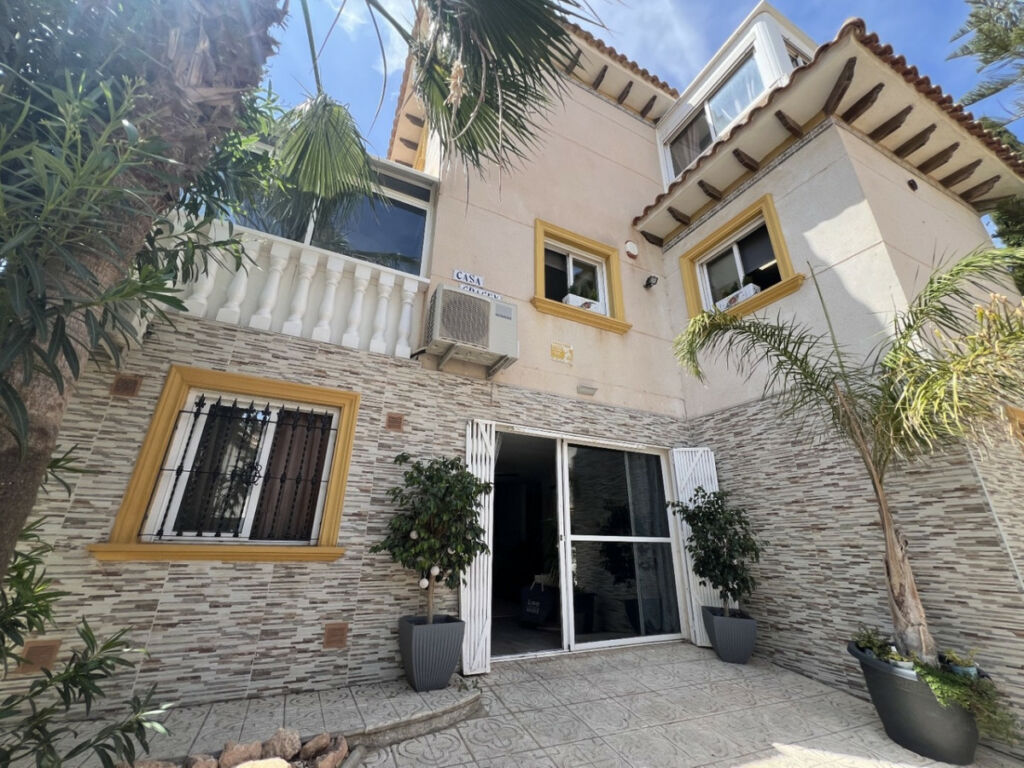 Detached Villa Orihuela Alicante - image 49