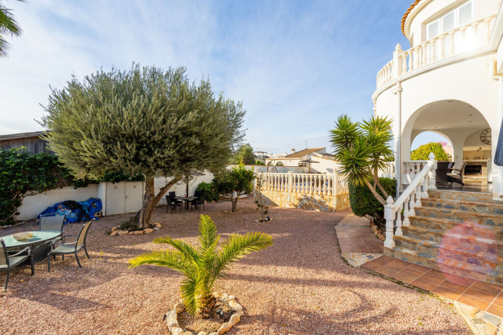 Detached Villa Torrevieja Alicante - image 49