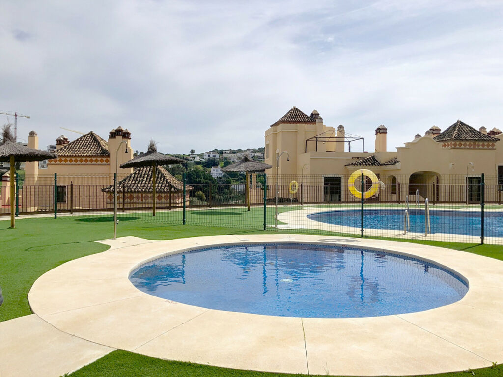 Middle Floor Apartment Estepona Málaga - image 49