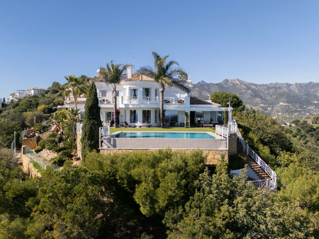 Detached Villa Marbella Málaga - image 50