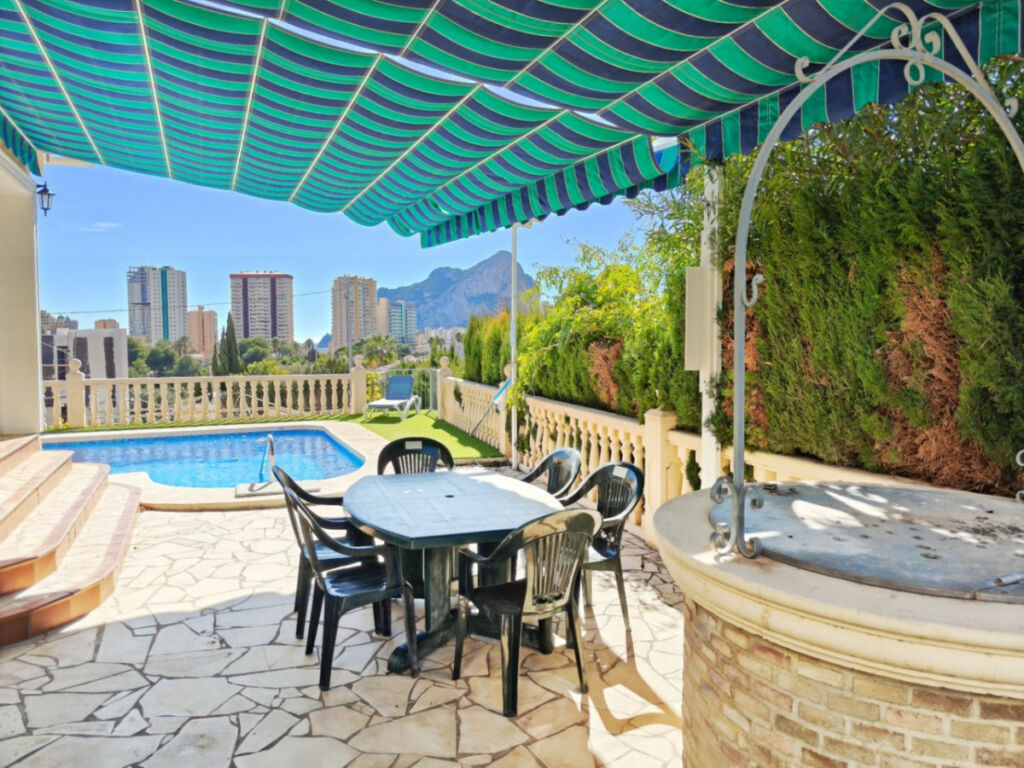Detached Villa Calpe Alicante - image 5