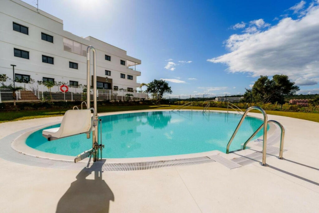 Ground Floor Apartment Estepona Málaga - image 5