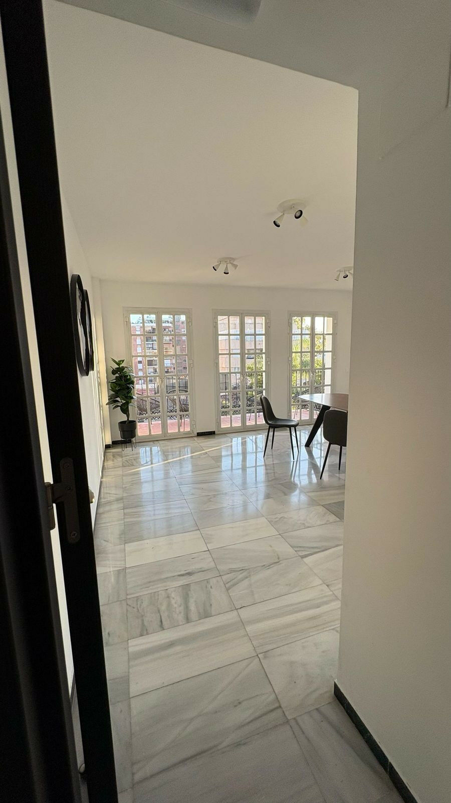 Middle Floor Apartment Marbella Málaga - image 5