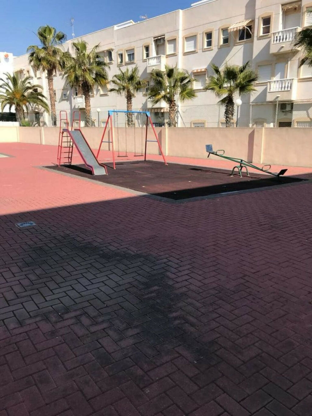 Ground Floor Apartment Torrevieja Alicante - image 5