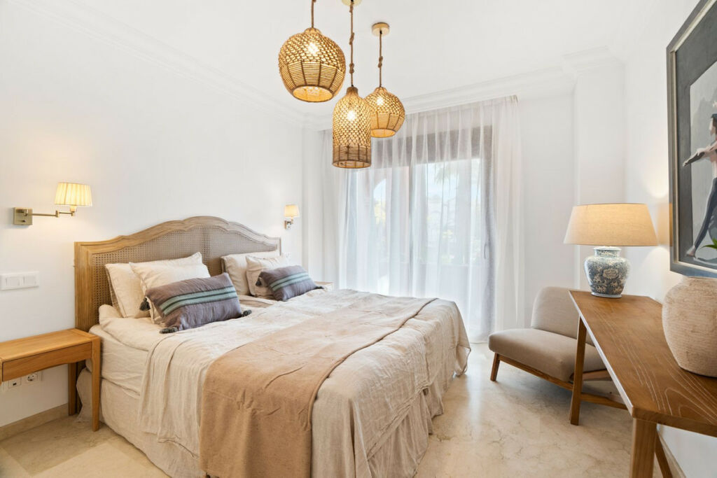 Ground Floor Apartment Puerto Banús Málaga - image 5