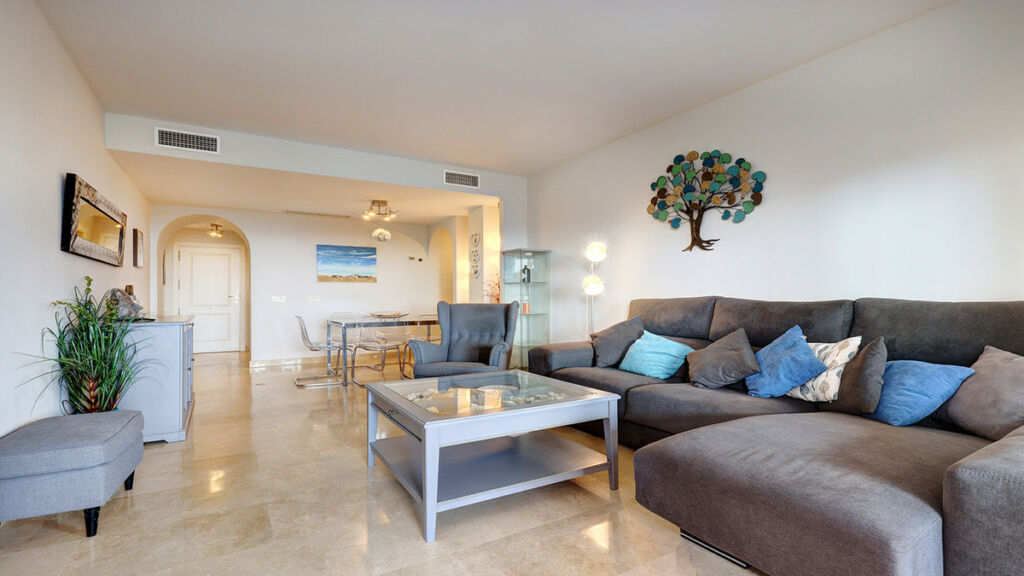 Ground Floor Apartment San Luis de Sabinillas Málaga - image 5