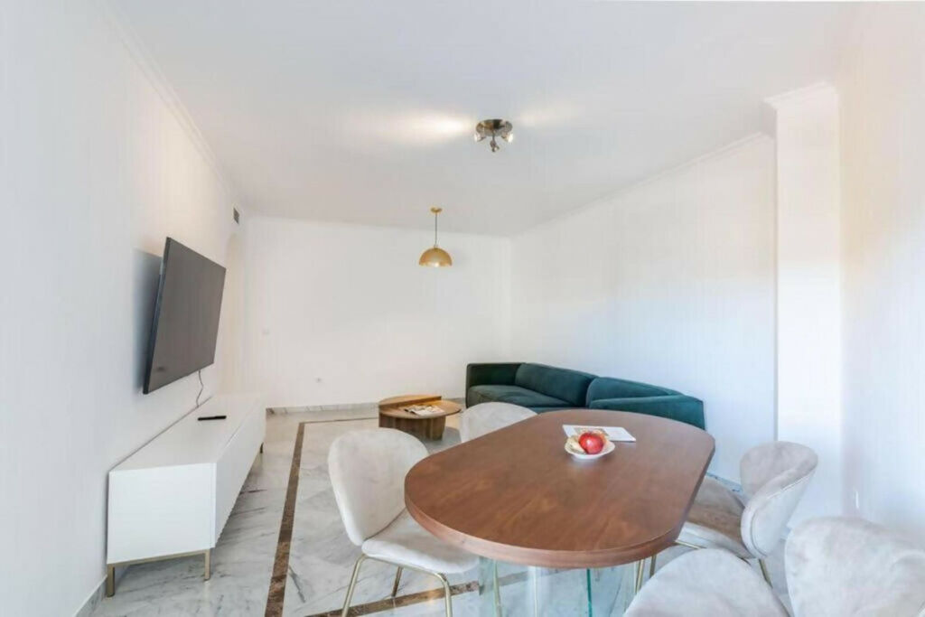 Middle Floor Apartment San Pedro de Alcántara Málaga - image 5