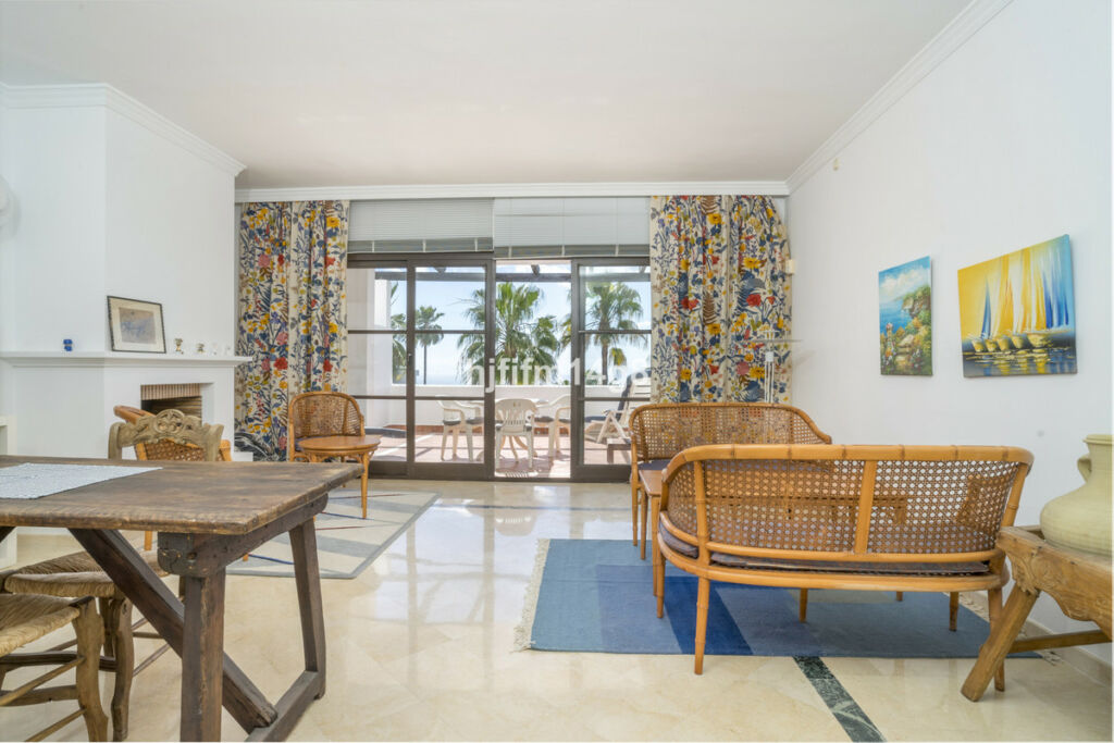 Penthouse Los Arqueros Málaga - image 5