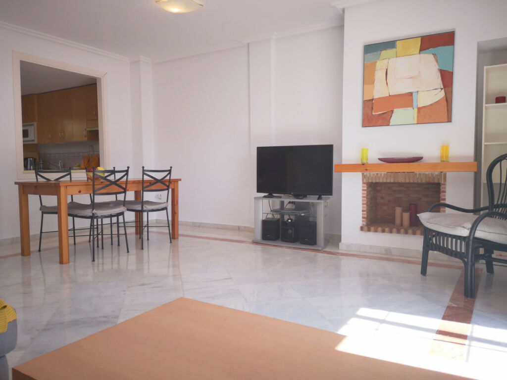 Townhouse Cabopino Málaga - image 5