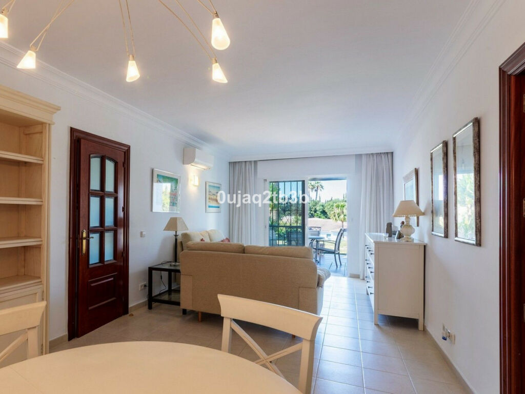 Ground Floor Apartment Nueva Andalucía Málaga - image 8