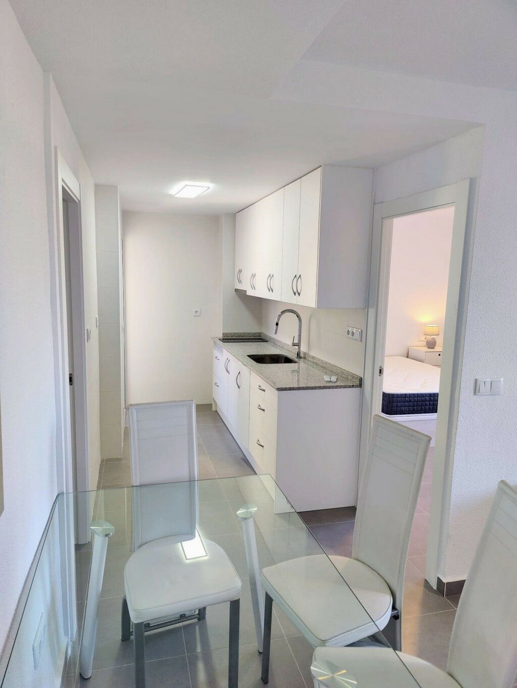 Middle Floor Apartment Punta Prima Alicante - image 5