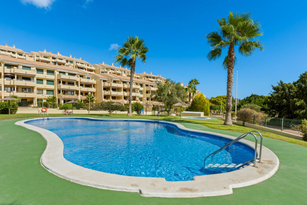 Penthouse Campoamor Alicante - image 5