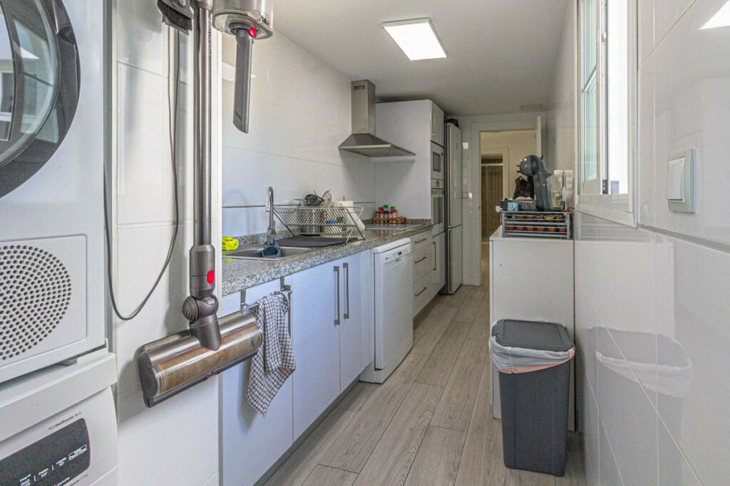 Middle Floor Apartment La Alcaidesa Cádiz - image 18