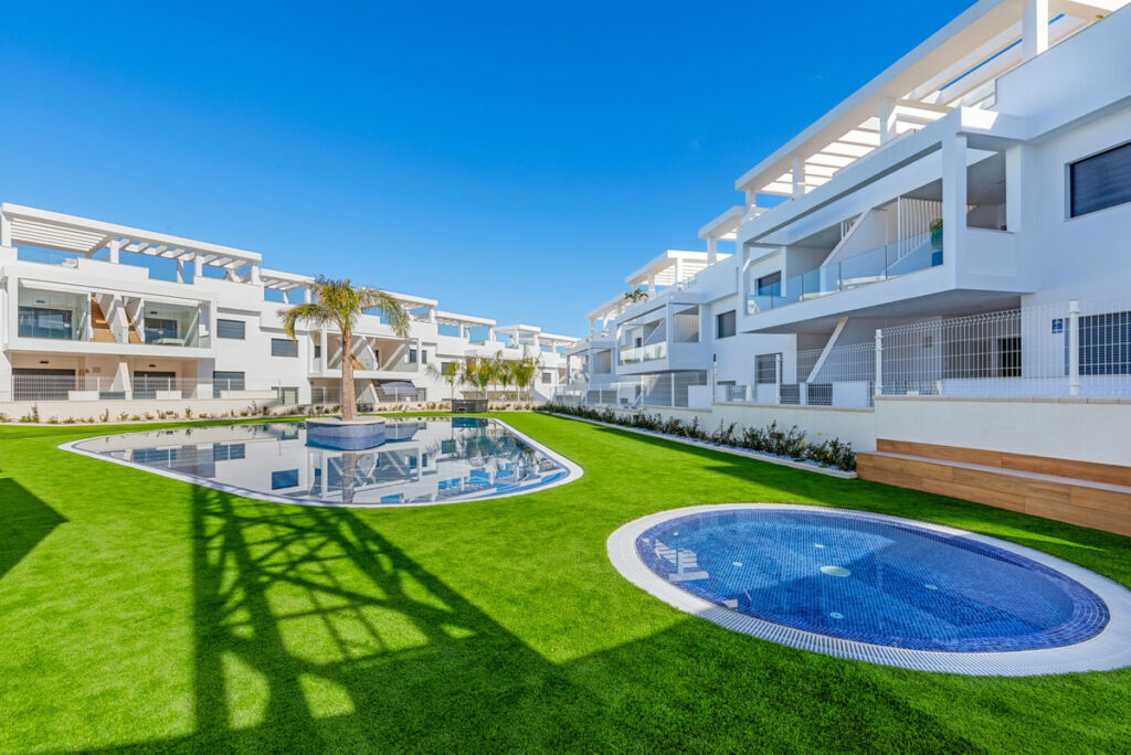 Penthouse Los Balcones Alicante - image 5