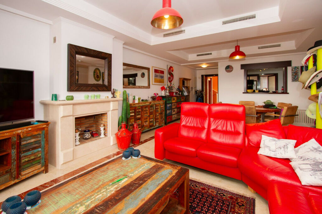 Ground Floor Apartment La Mairena Málaga - image 5