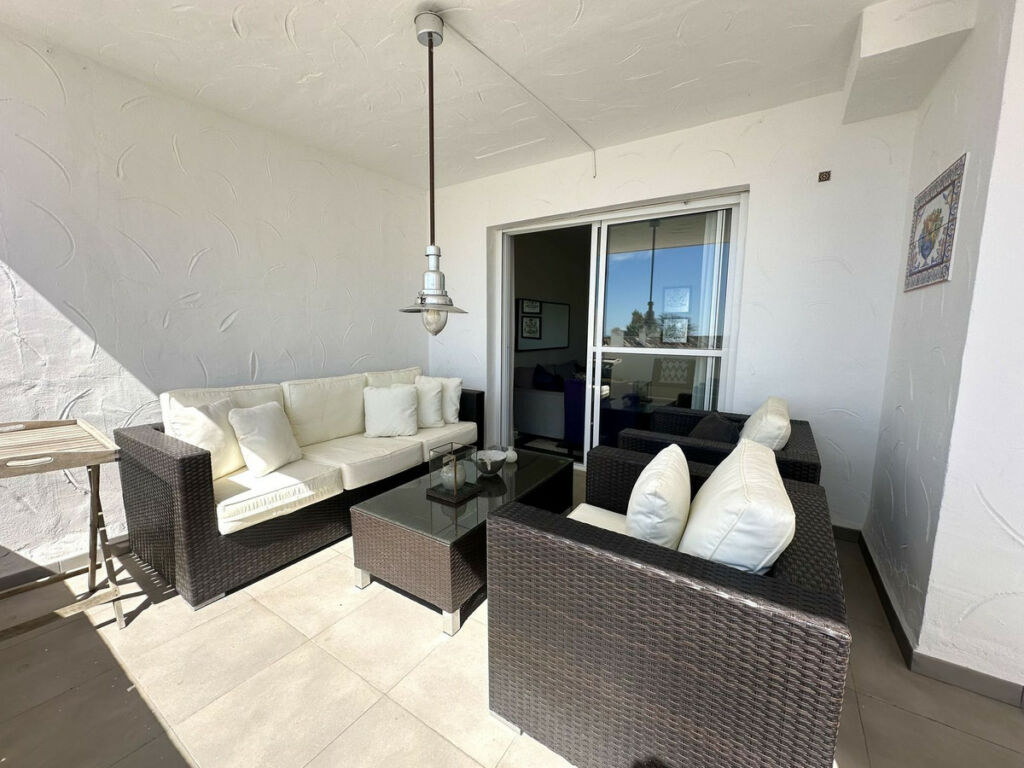 Penthouse Duplex Nueva Andalucía Málaga - image 7
