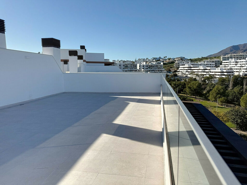 Penthouse Estepona Málaga - image 5