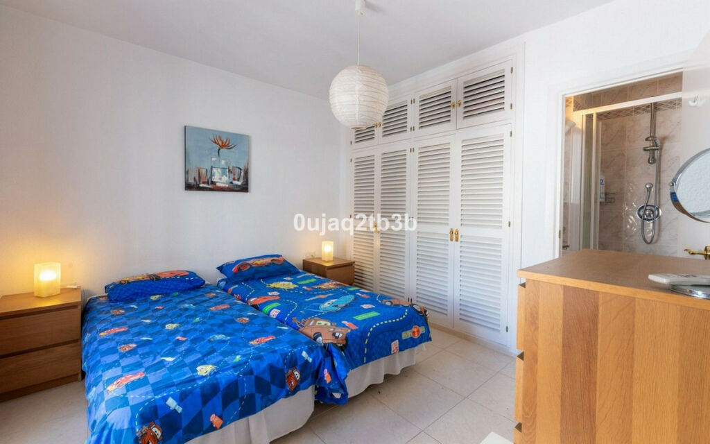 Top Floor Apartment Nueva Andalucía Málaga - image 7
