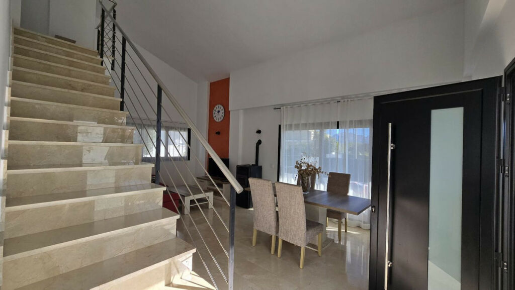Detached Villa Polop Alicante - image 5