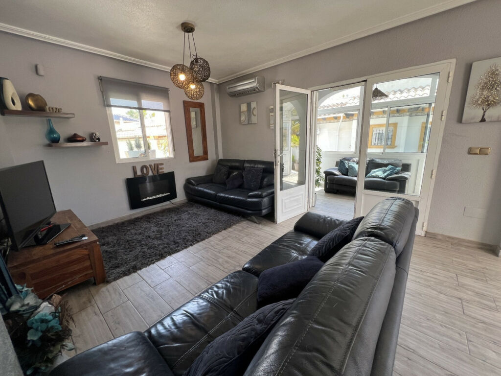 Detached Villa Orihuela Alicante - image 5