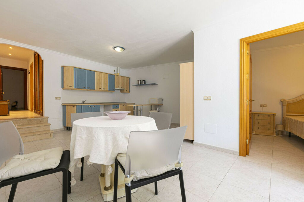 Ground Floor Apartment Calahonda Málaga - image 5