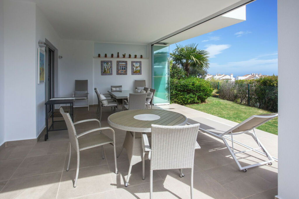 Ground Floor Apartment La Mairena Málaga - image 4