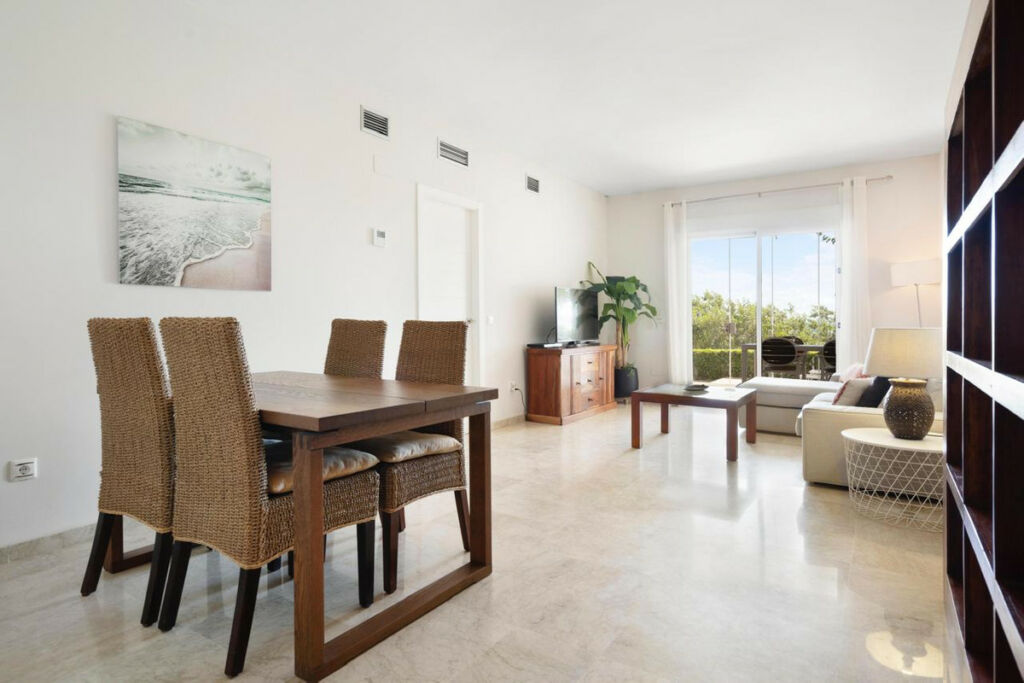Ground Floor Apartment Estepona Málaga - image 5
