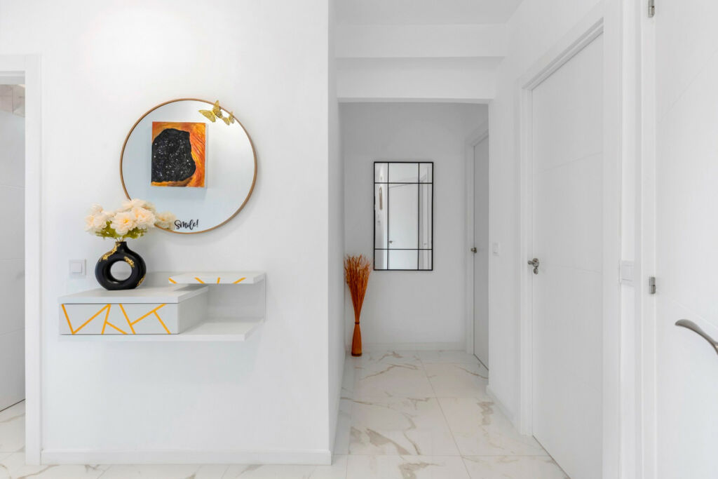 Middle Floor Apartment La Mata Alicante - image 5