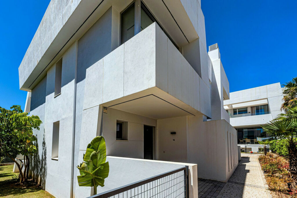 Semi-Detached House Río Real Málaga - image 50