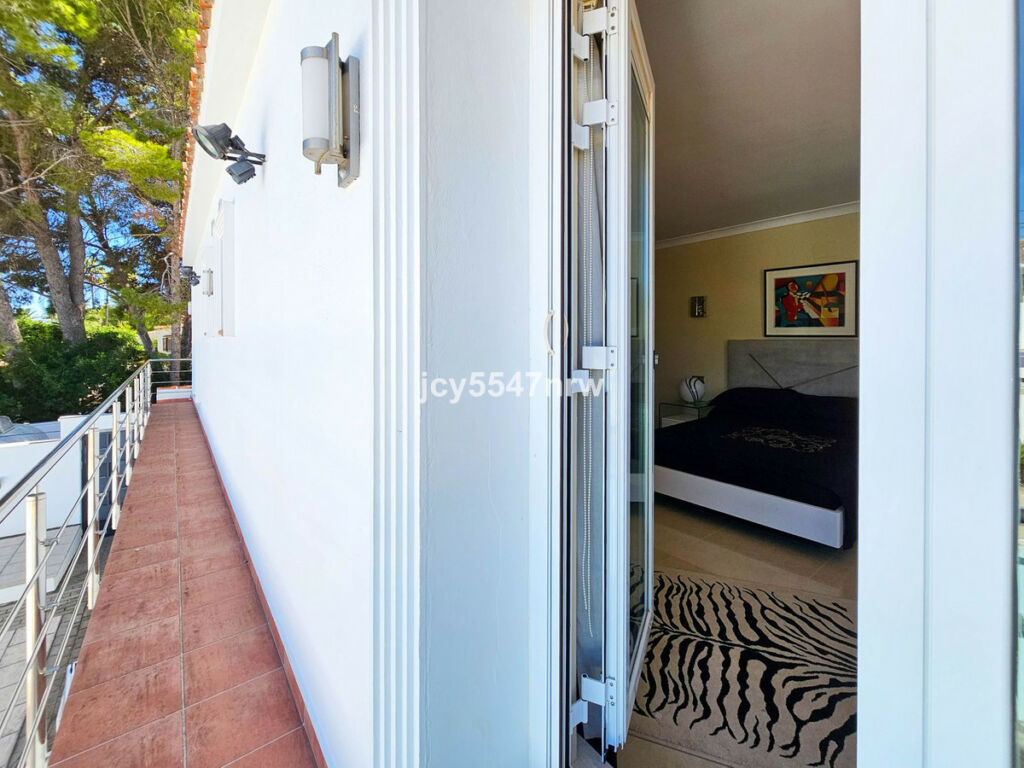 Detached Villa Moraira Alicante - image 53