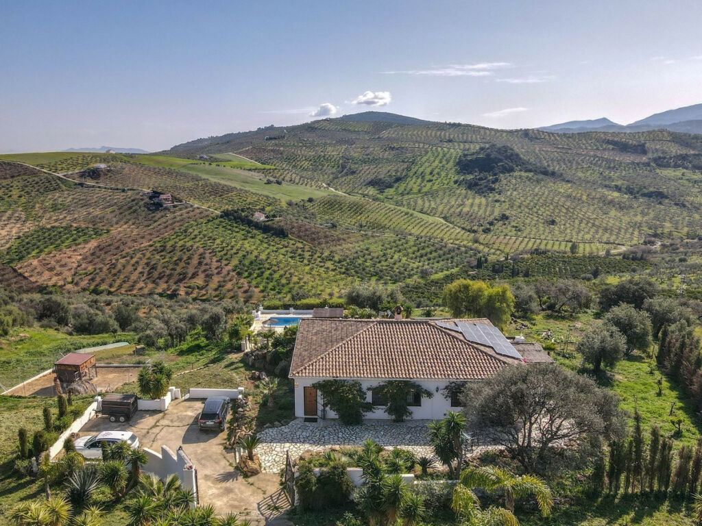 Detached Villa Alozaina Málaga - image 56