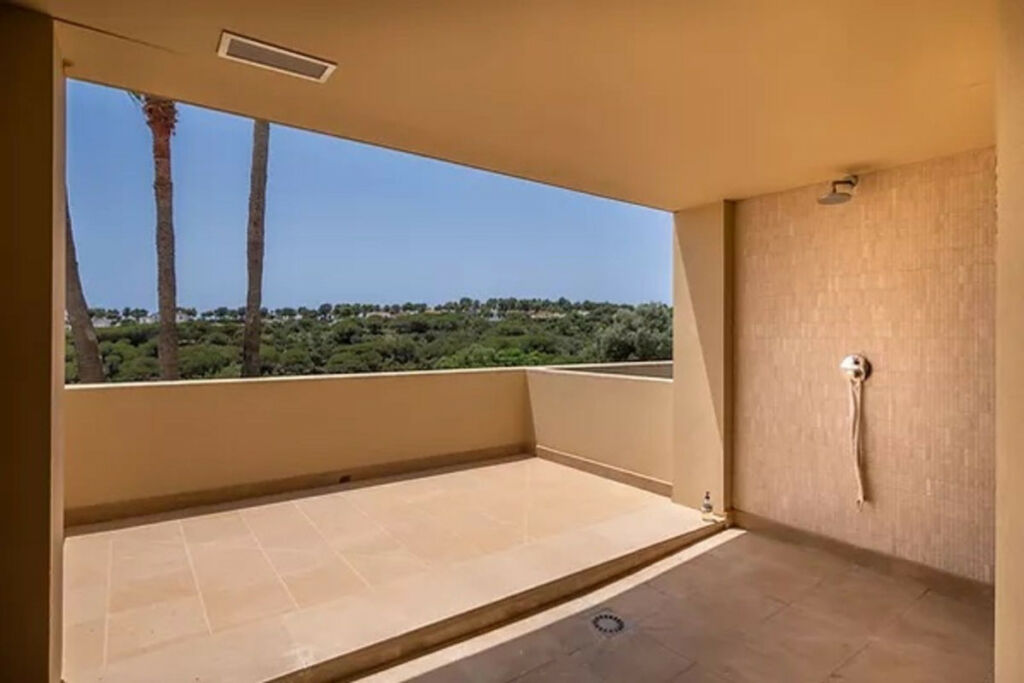 Detached Villa Sotogrande Alto Cádiz - image 58