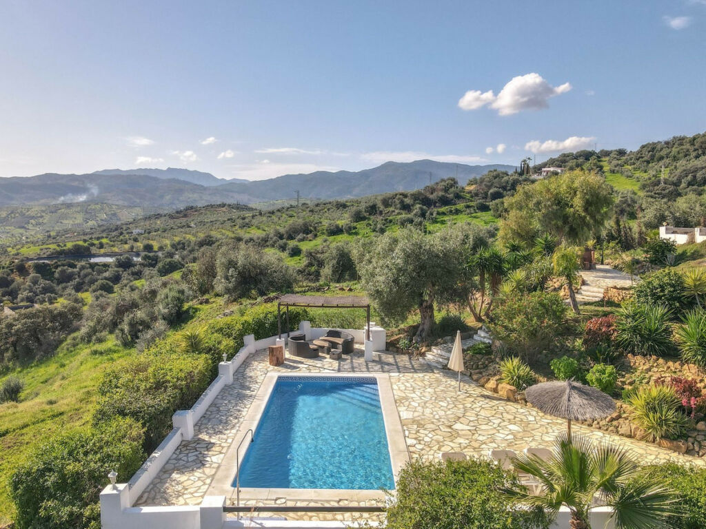 Detached Villa Alozaina Málaga - image 59