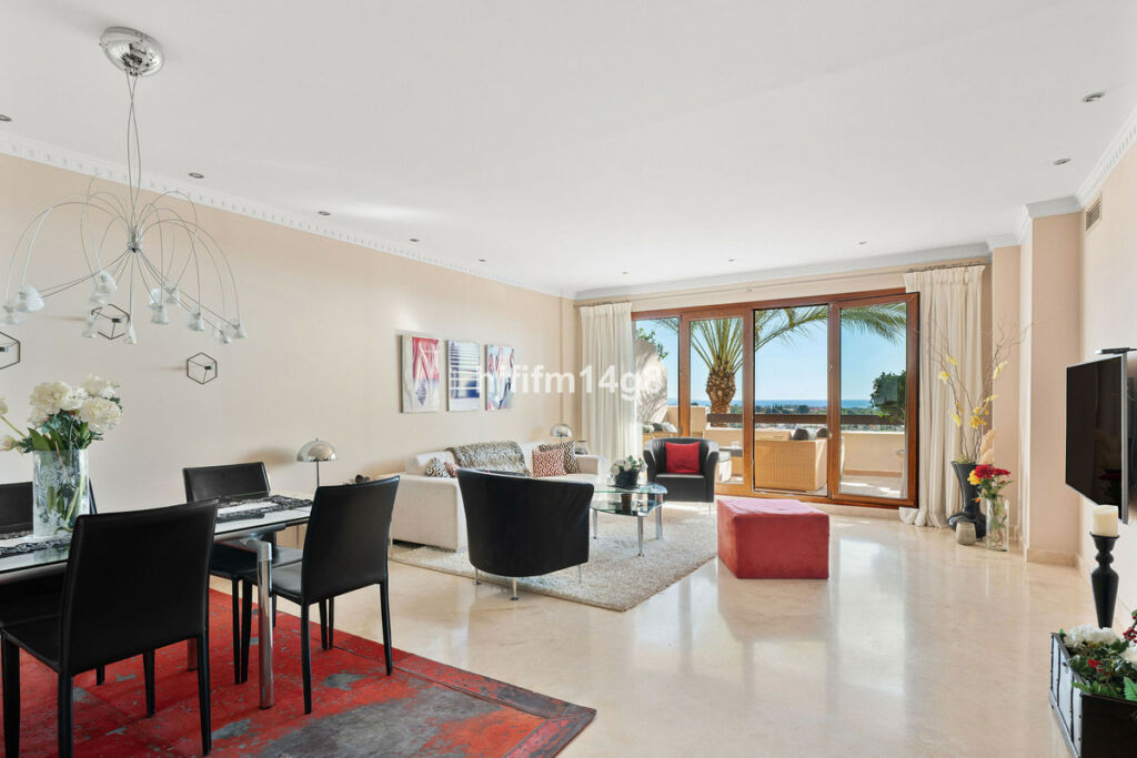 Penthouse Duplex Estepona Málaga - image 7