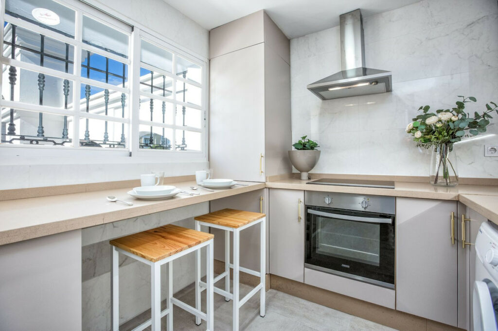 Townhouse Aloha Málaga - image 8