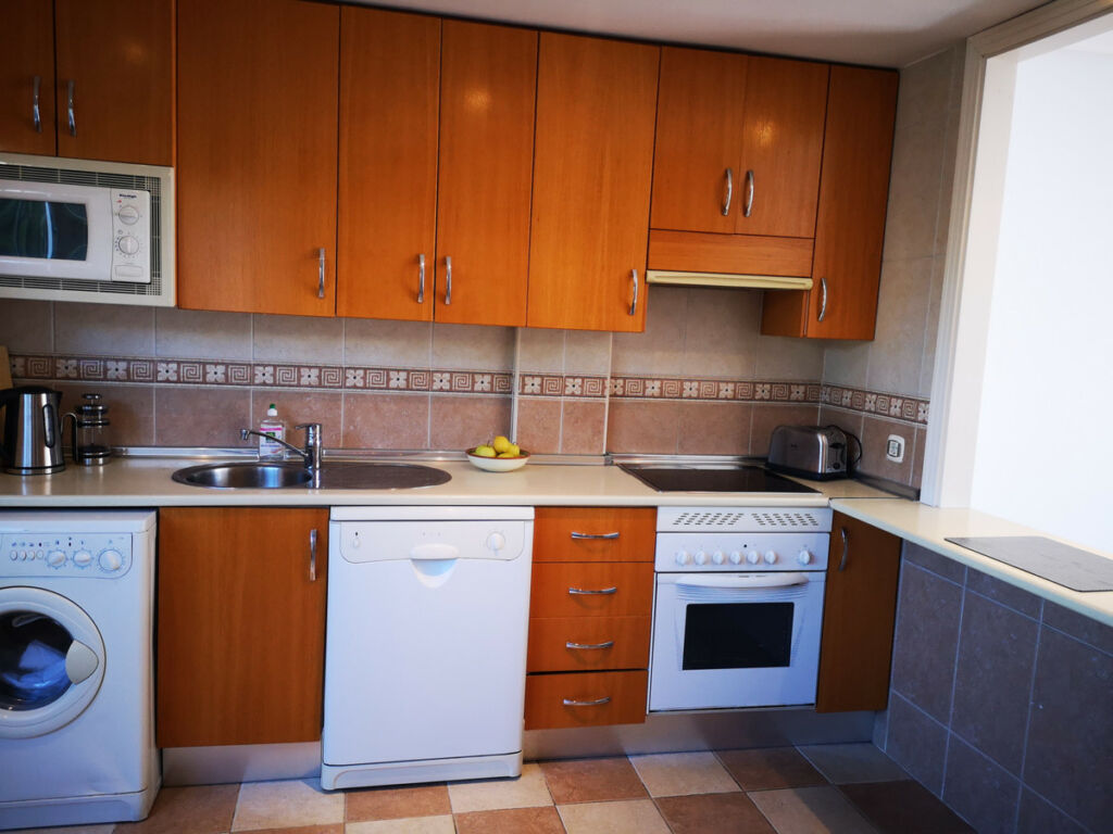 Townhouse Cabopino Málaga - image 6