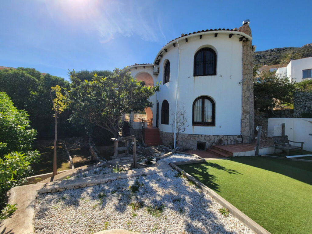 Detached Villa Calpe Alicante - image 9