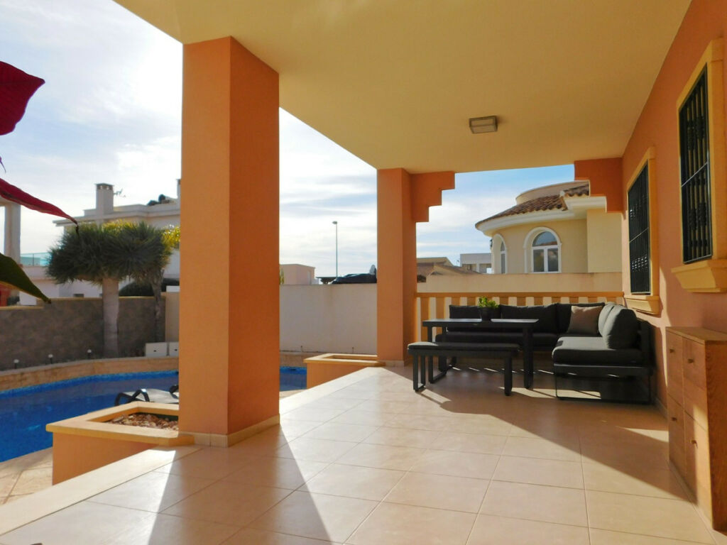 Detached Villa Ciudad Quesada Alicante - image 6