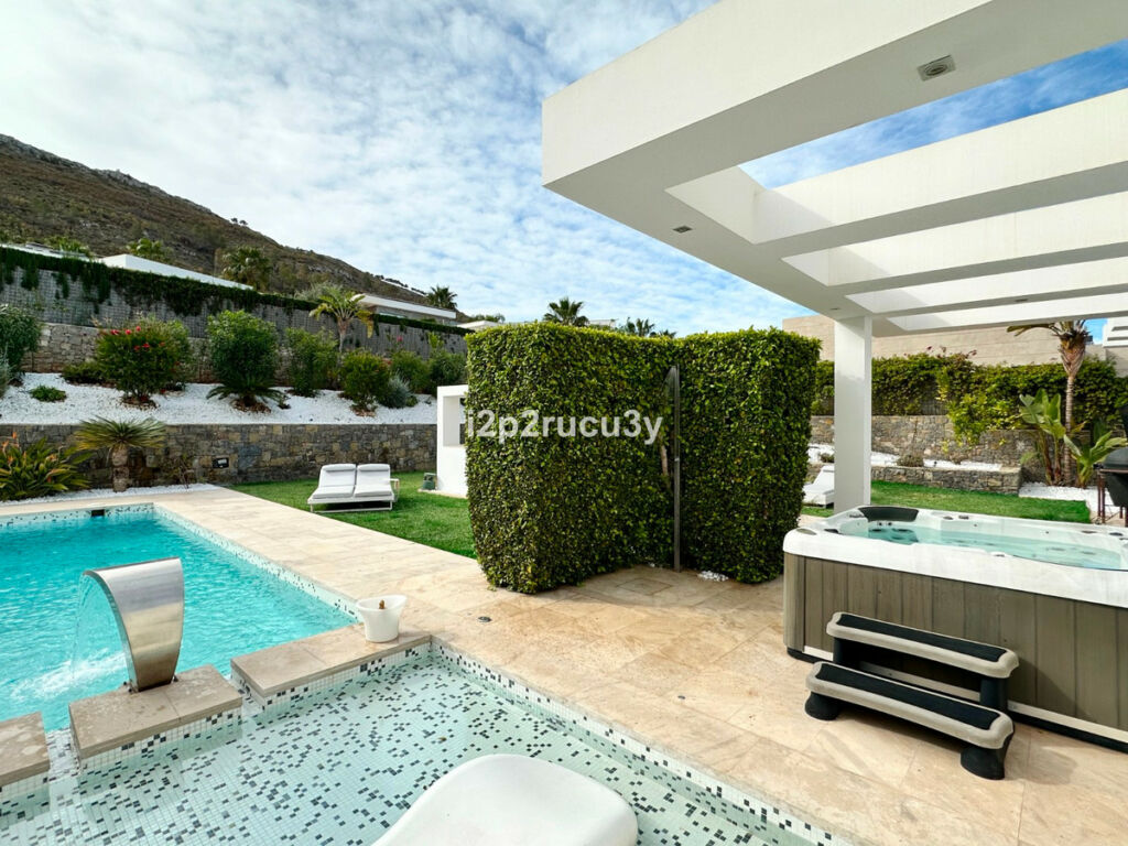 Detached Villa Javea Alicante - image 6