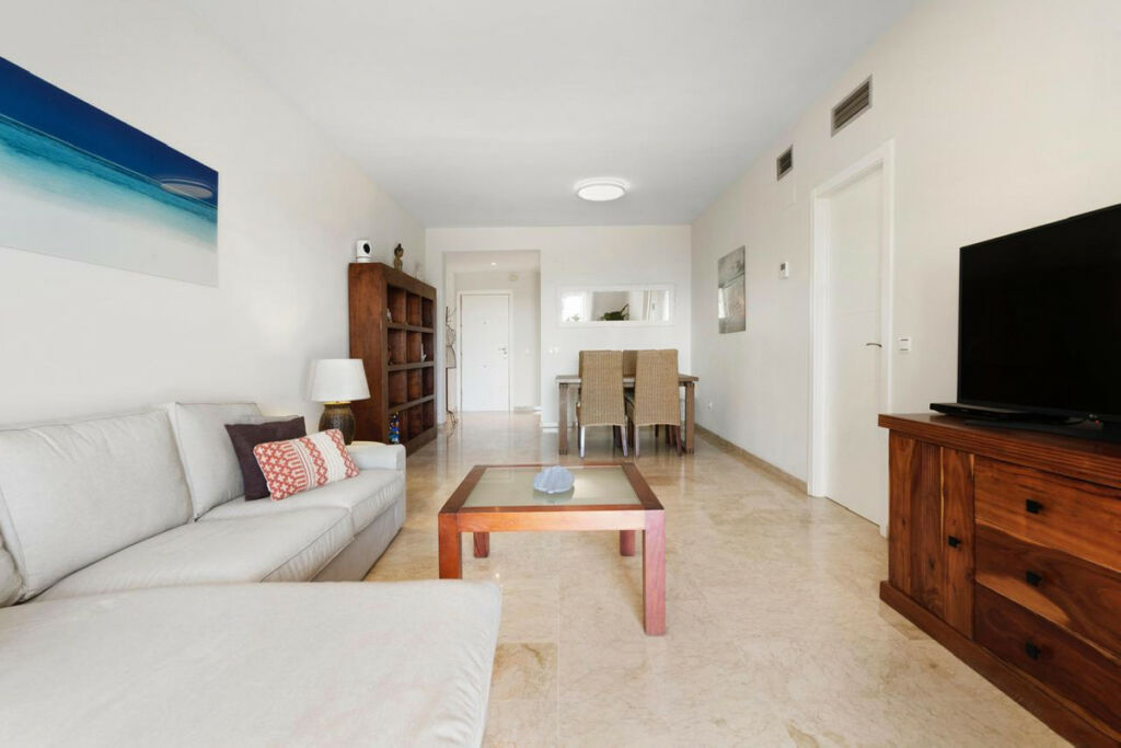 Ground Floor Apartment Estepona Málaga - image 6