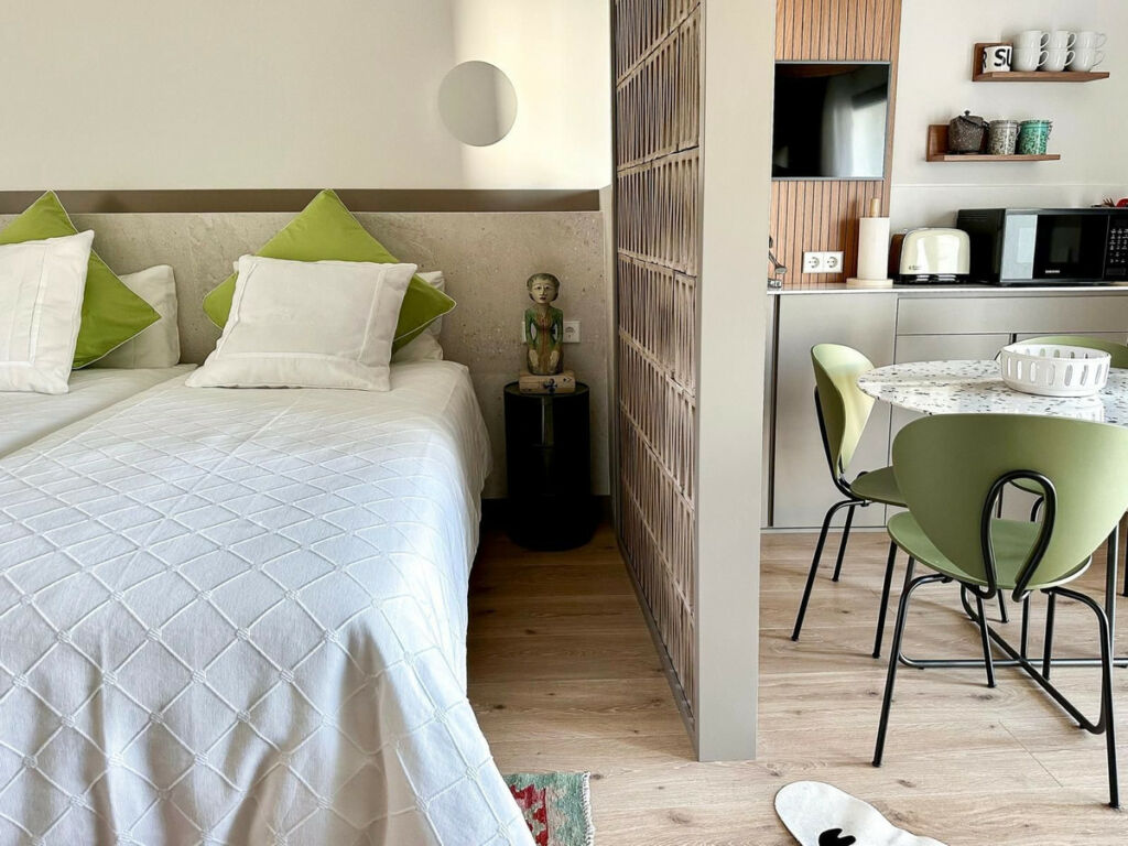 Middle Floor Studio Puerto Banús Málaga - image 11