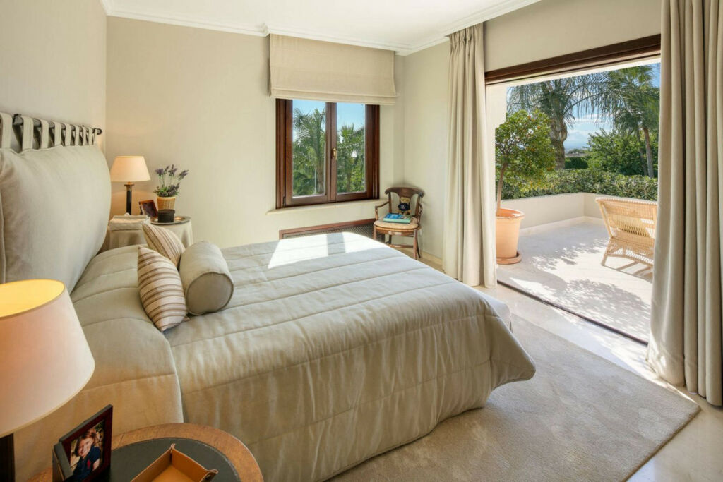 Detached Villa Marbella Málaga - image 6