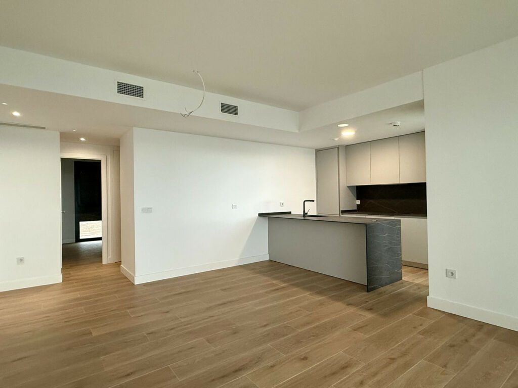 Middle Floor Apartment Higueron Málaga - image 7