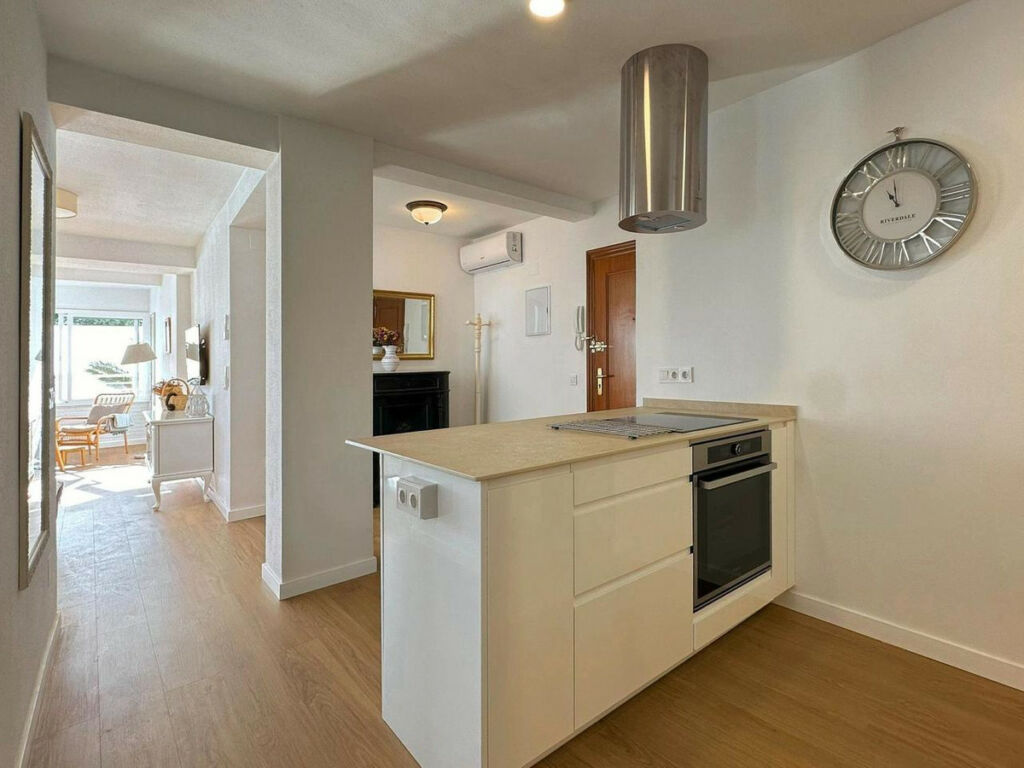 Ground Floor Apartment Torrevieja Alicante - image 6