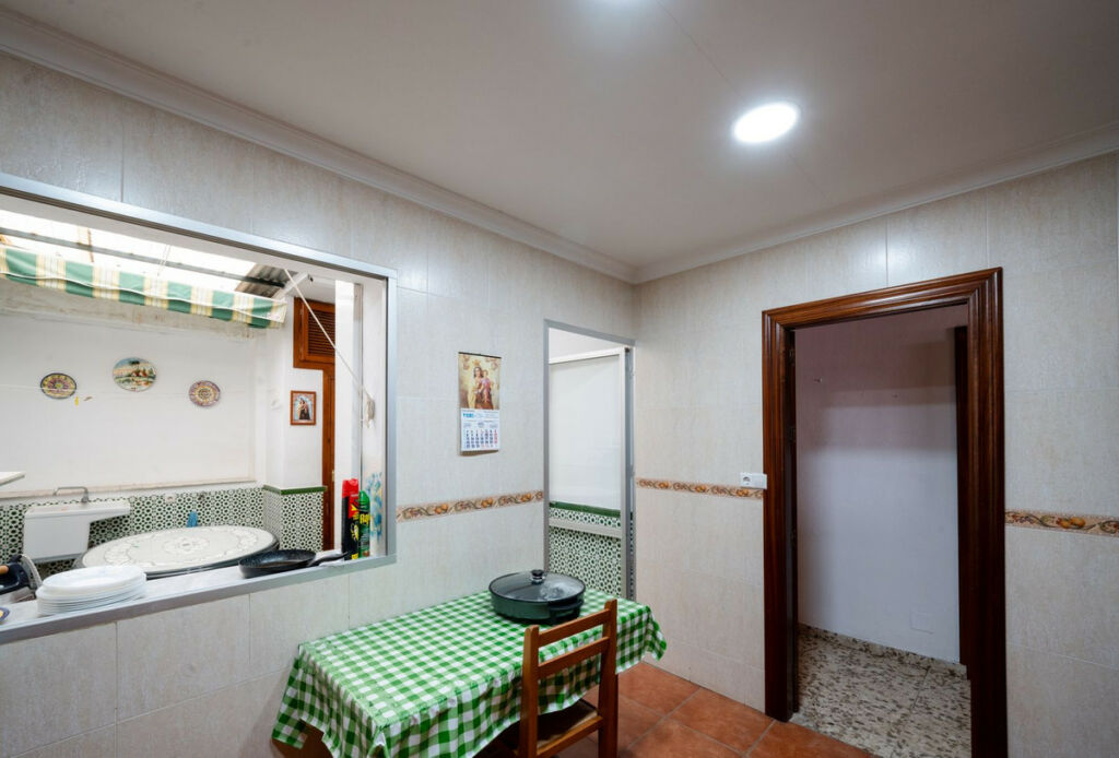 Top Floor Apartment Los Boliches Málaga - image 6