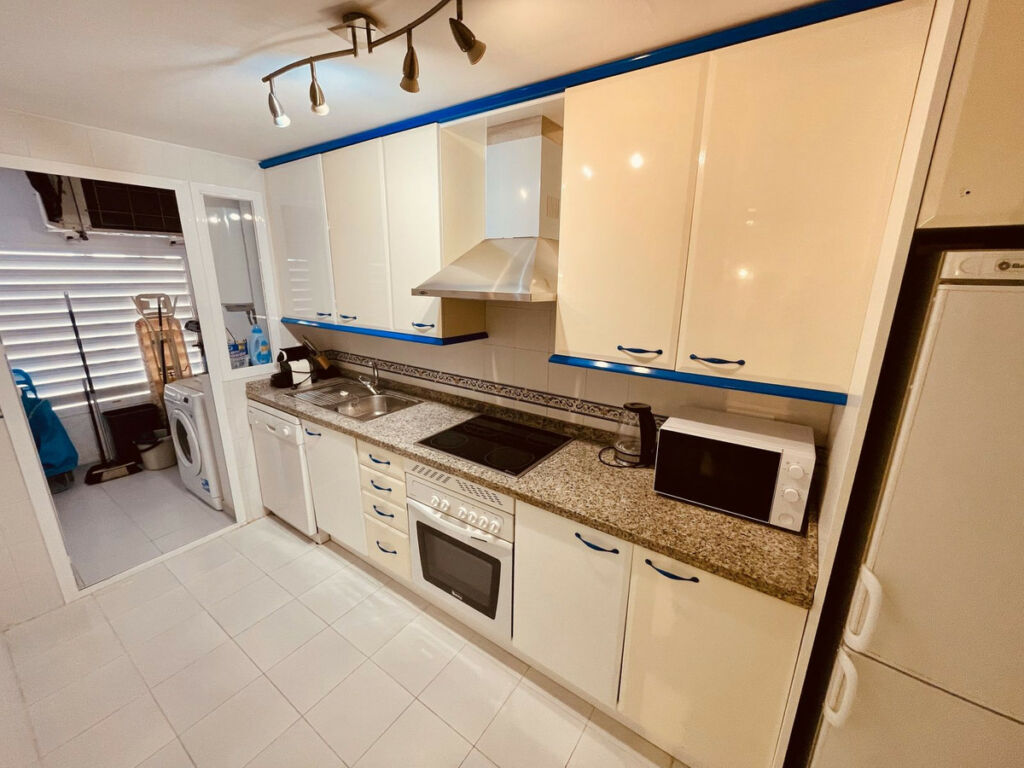 Duplex La Duquesa Málaga - image 6