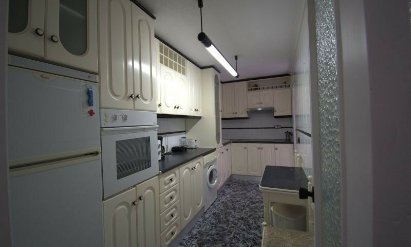 Middle Floor Apartment Torrevieja Alicante - image 6