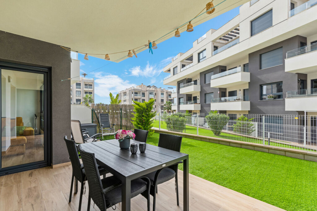 Ground Floor Apartment Villamartin Alicante - image 6
